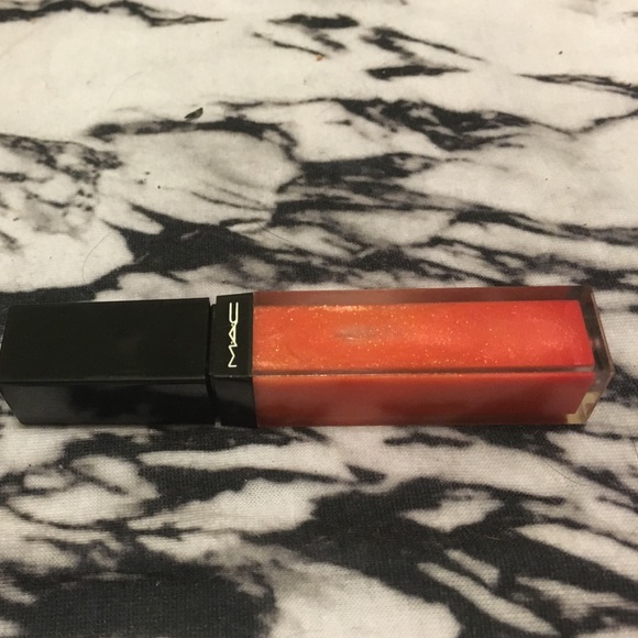 MAC Tricolour lipglass in simply delicious