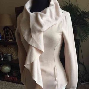 🎉Host Pick 🎉Precious Ruffled sweater