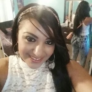 Meet your Posher, Araceli