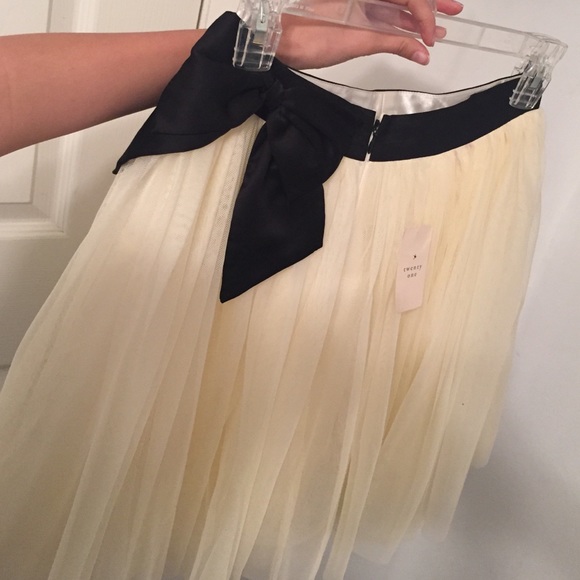 Skirt - Picture 2 of 3