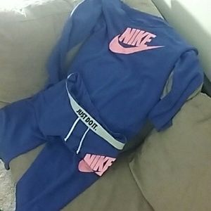 Nike sweats
