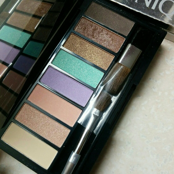 New Sephora makeup eyeshadows (only one swatched)