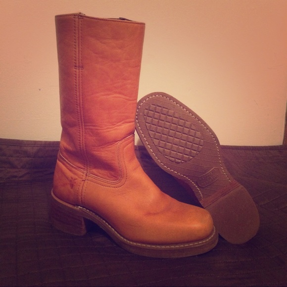 *AUTHENTIC* FRYE CALVARY BOOTS! *NEW*