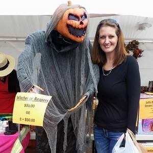 Meet your Posher, Christy