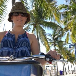 Meet your Posher, Elnaz