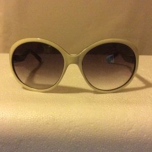 White fossil sunglasses