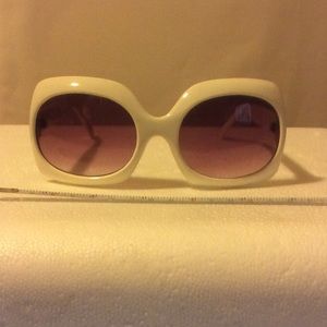White framed sunglasses