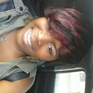 Meet your Posher, Nina