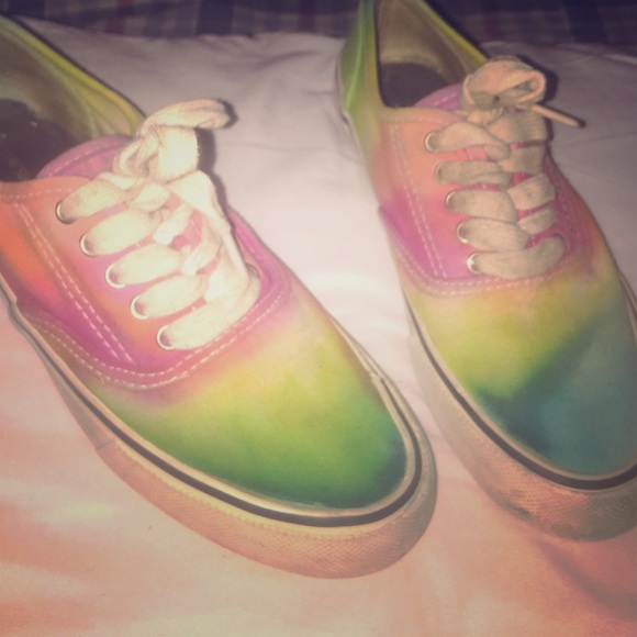 Tye dye canvas sneakers