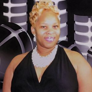 Meet your Posher, Charissa