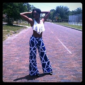 Available in S, M and L