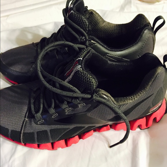 Reebok Zig Tech Tennis Shoes!