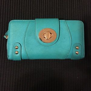 Charming Charlie's wallet