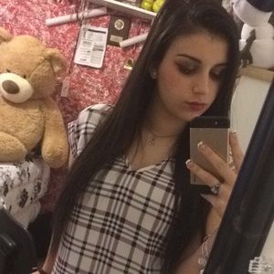 Meet your Posher, Christina