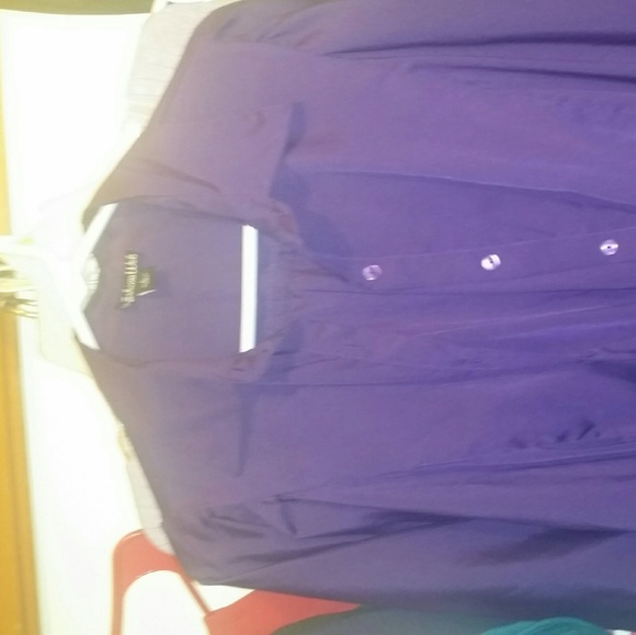 Button down tie bottom shirt - Picture 1 of 2