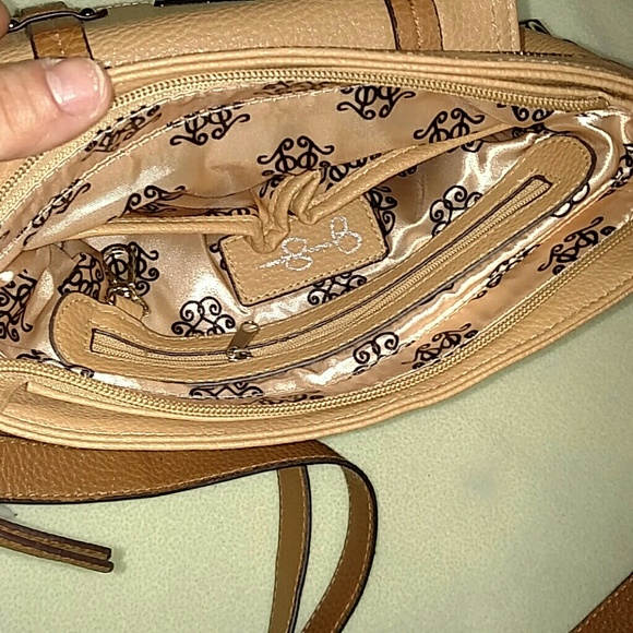 Gourgous creamy beige Jessica Simpson bag - Picture 3 of 4