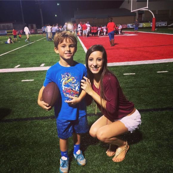 Meet your Posher, Caitlin