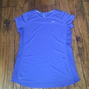 ❤️❤️Gorgeous purple Nike Dry Fit top, L🍒🍒