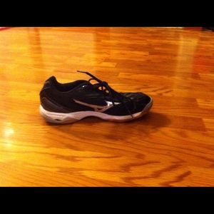 Mizuno Wave Hurricane Volleyball Shoes