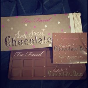 Semi-Sweet Chocolate Bar Palette🎨