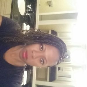 Meet your Posher, Marian