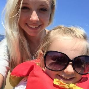 Meet your Posher, Cari