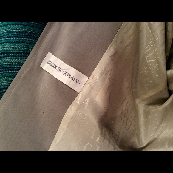 BERGDORF GOODMAN GREY TRENCH COAT FAB!!!! - Picture 3 of 4