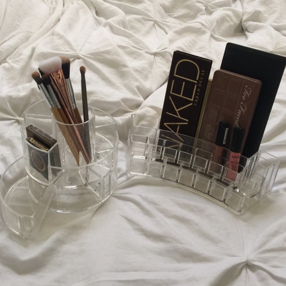 Acrylic makeup holders!!