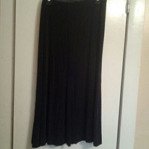 Black skirt size xl