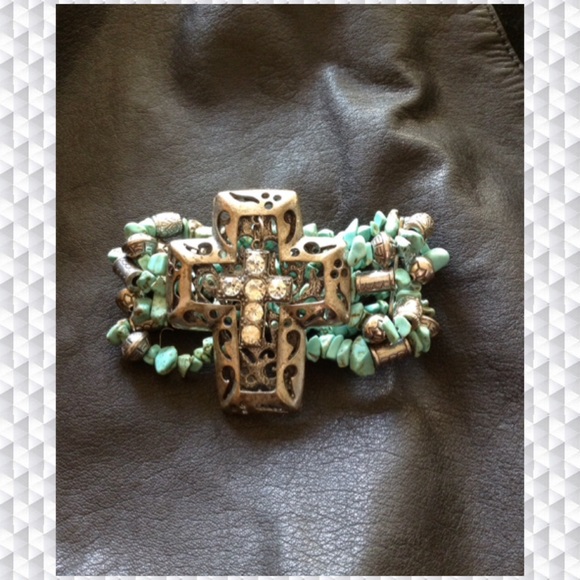Turquoise Cross Stretch bracelet😍