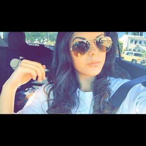 Meet your Posher, Anasheh