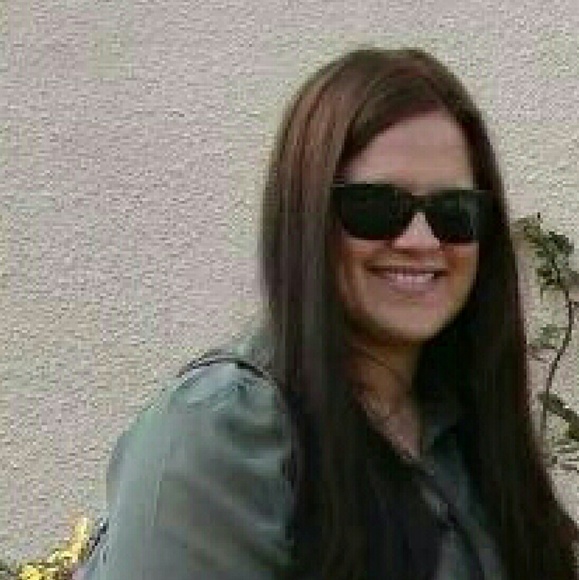 Meet your Posher, Marissa