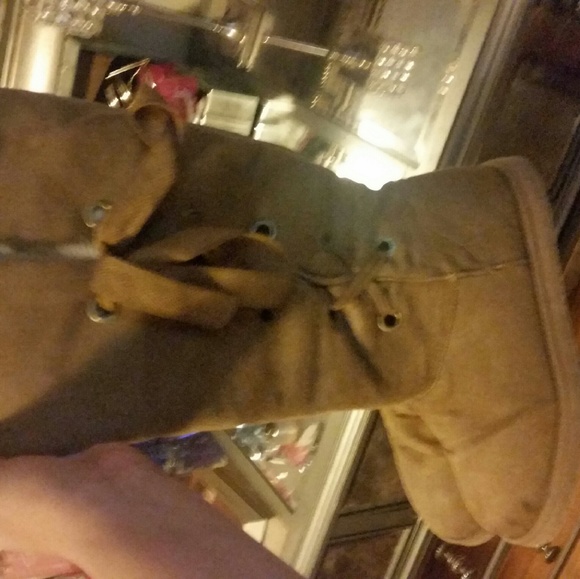 tan boots