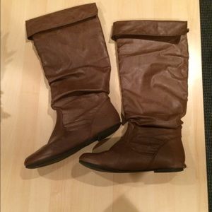Brown boots
