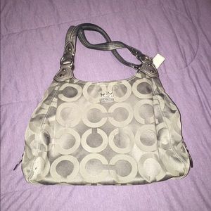 Medium shoulder bag