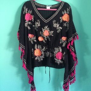 ✨Marciano XS boho poncho