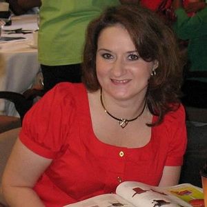 Meet your Posher, Angela