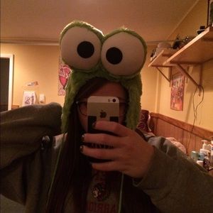 Fun frog hat