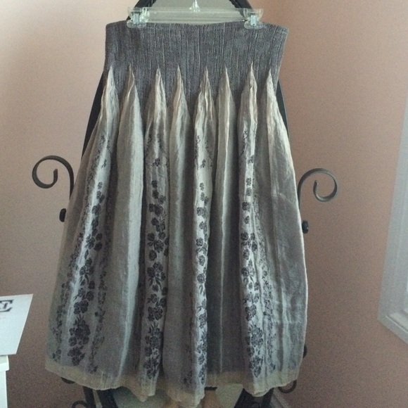 Awesome strapless dress and skirt