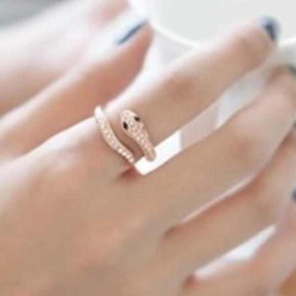 Boutique Jewelry - Gold or silver plated snake ring