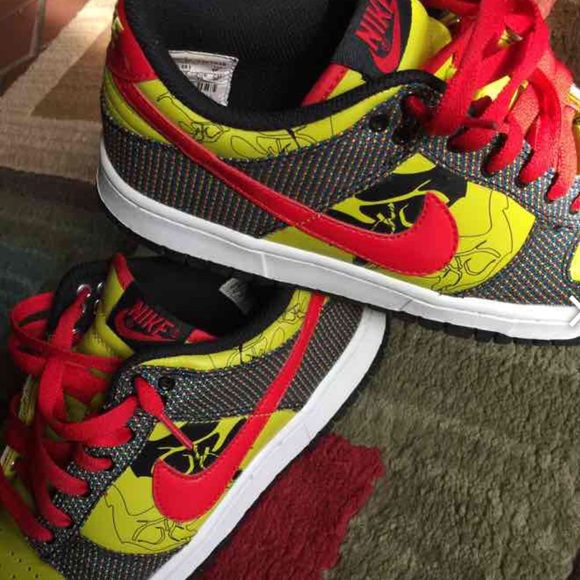 Women's Nike Dunk Low Premium Size 8