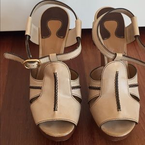Chloe Saturnia calf beige wedges