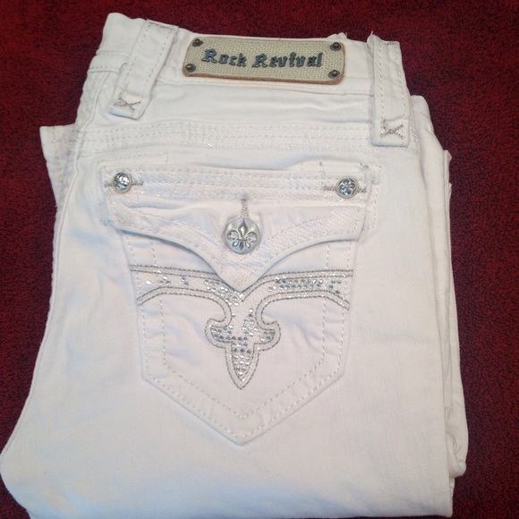 ROCK REVIVAL WHITE *MAGGIE*boot 26