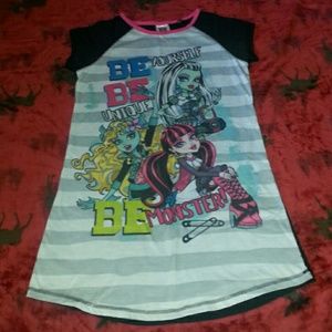Monster high nightgown