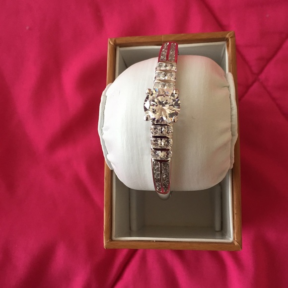 Brand new silver bracelet - Picture 2 of 4