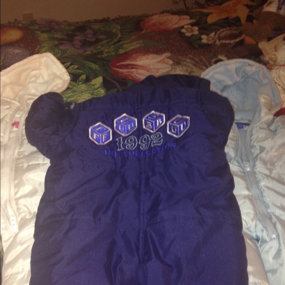 Dark blue snow suit new condition - Picture 2 of 2