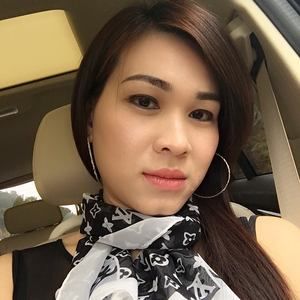 Meet your Posher, Lena