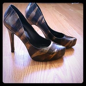 Sexy patent leather JESSICA SIMPSON heels