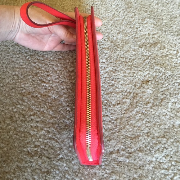 SOLD--Calvin Klein wallet/clutch - Picture 3 of 3