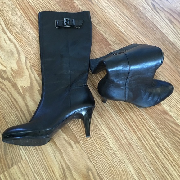 Black leather zip boot